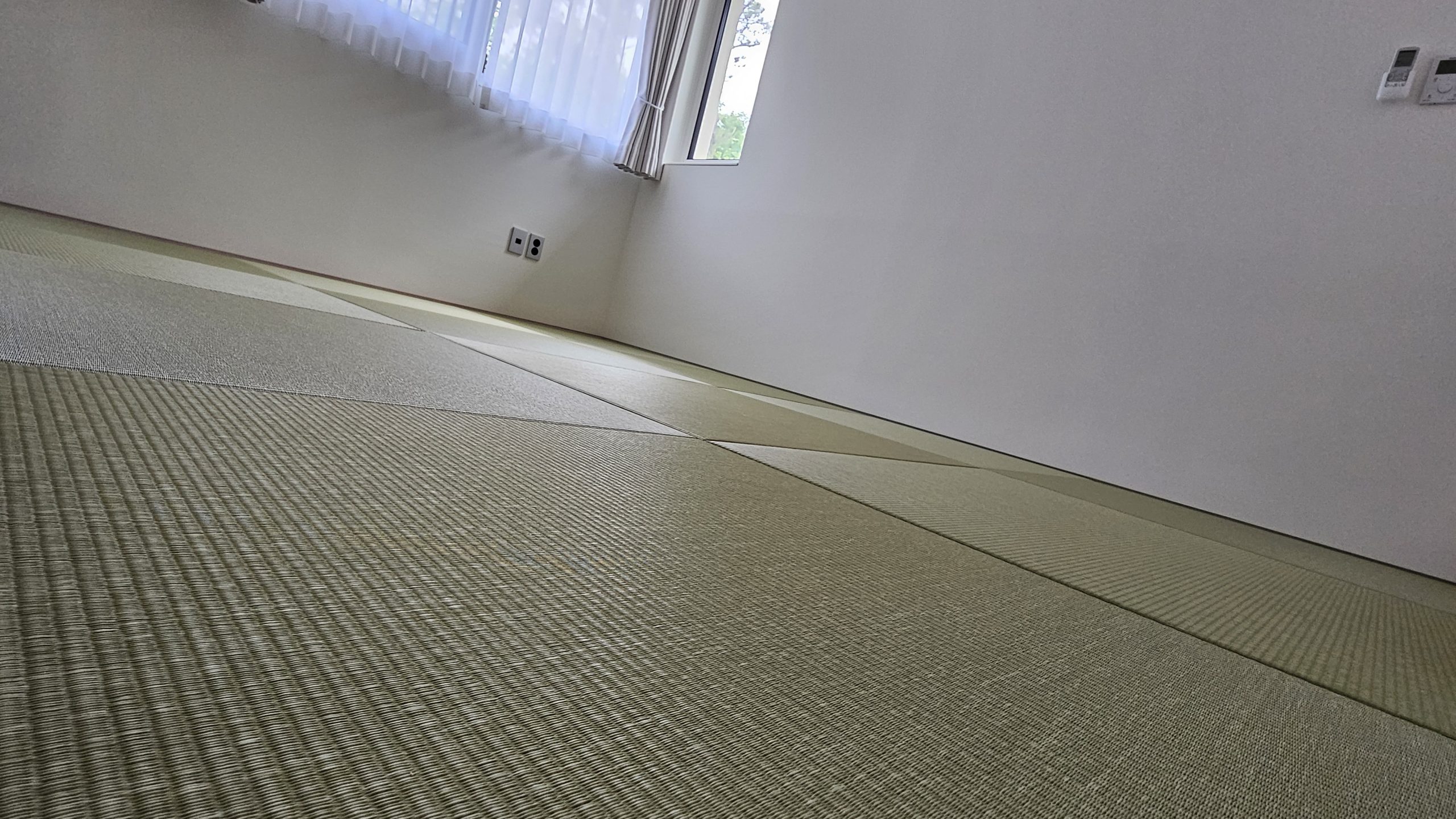 【海外発送対応】カスタム畳で洋室を和室にリニューアル！韓国で叶えた“日本の暮らし”